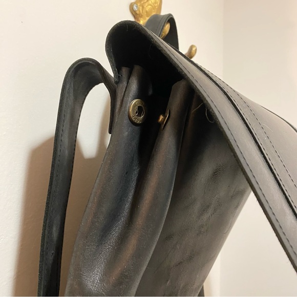 LAST CHANCE | Handcrafted Leather Backpack - Picture 7 of 15